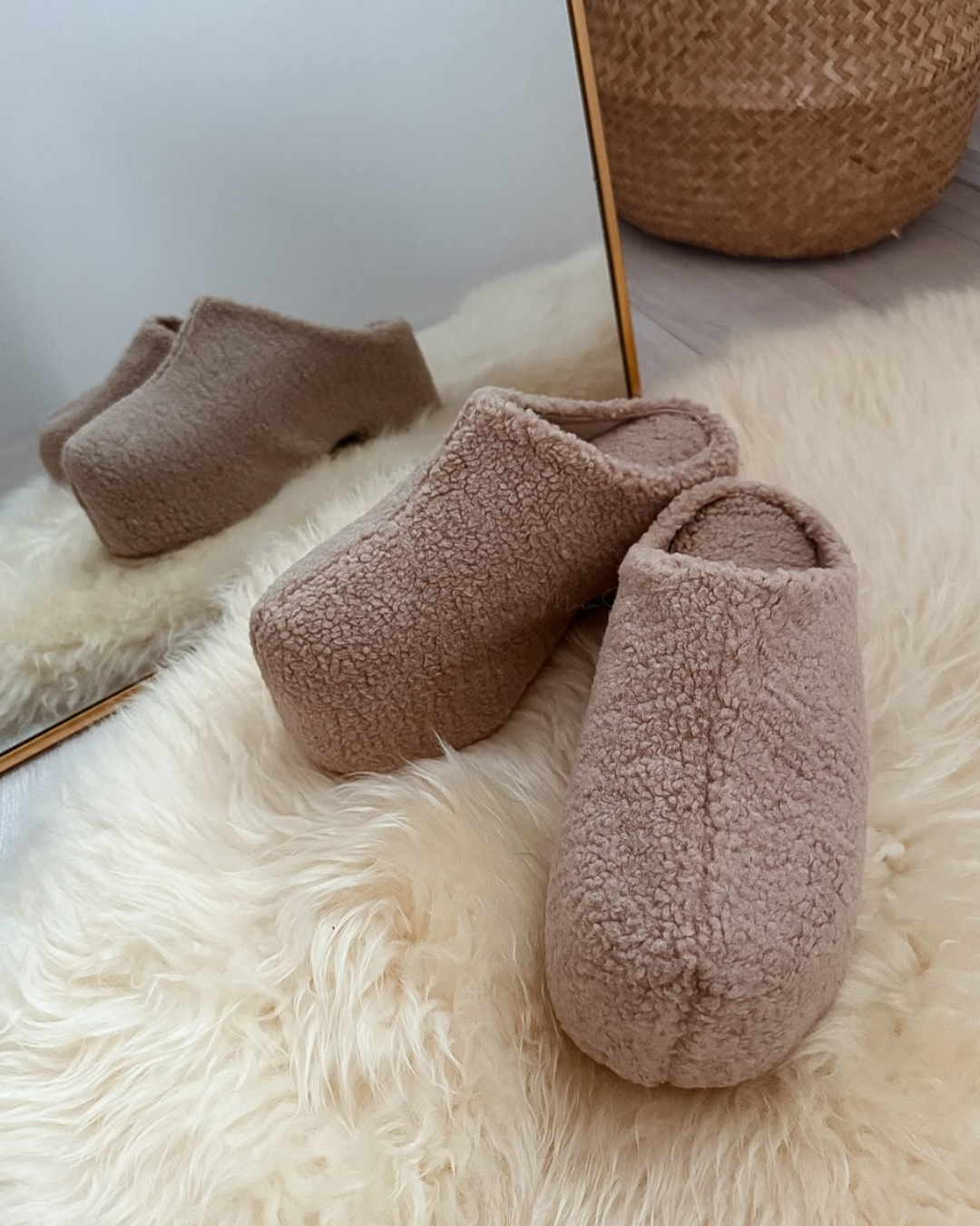 🇯🇵 JAPAN ♥ Thick-soled boa clog sandals ♥ 厚底波阿木屐涼鞋  🔎 ɪᴛᴇᴍ ɴᴏ.： SS-jgzr12620