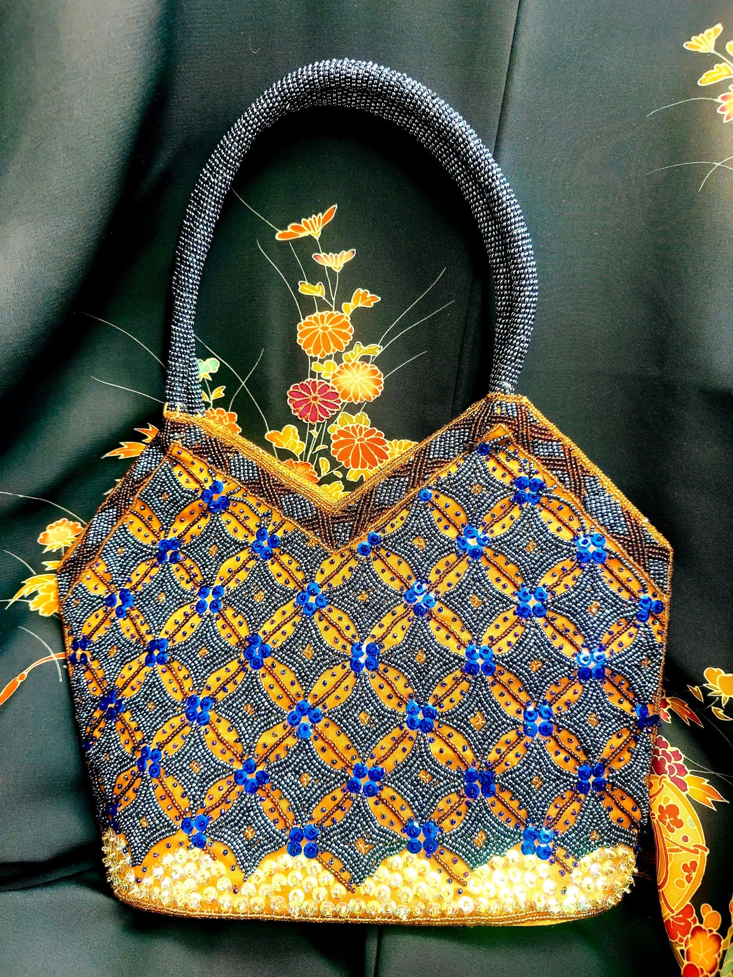 🇯🇵Japanese Vintage｜Super Rare Beaded Shoulder Bag
 🔎 Product Code: ss-vin64