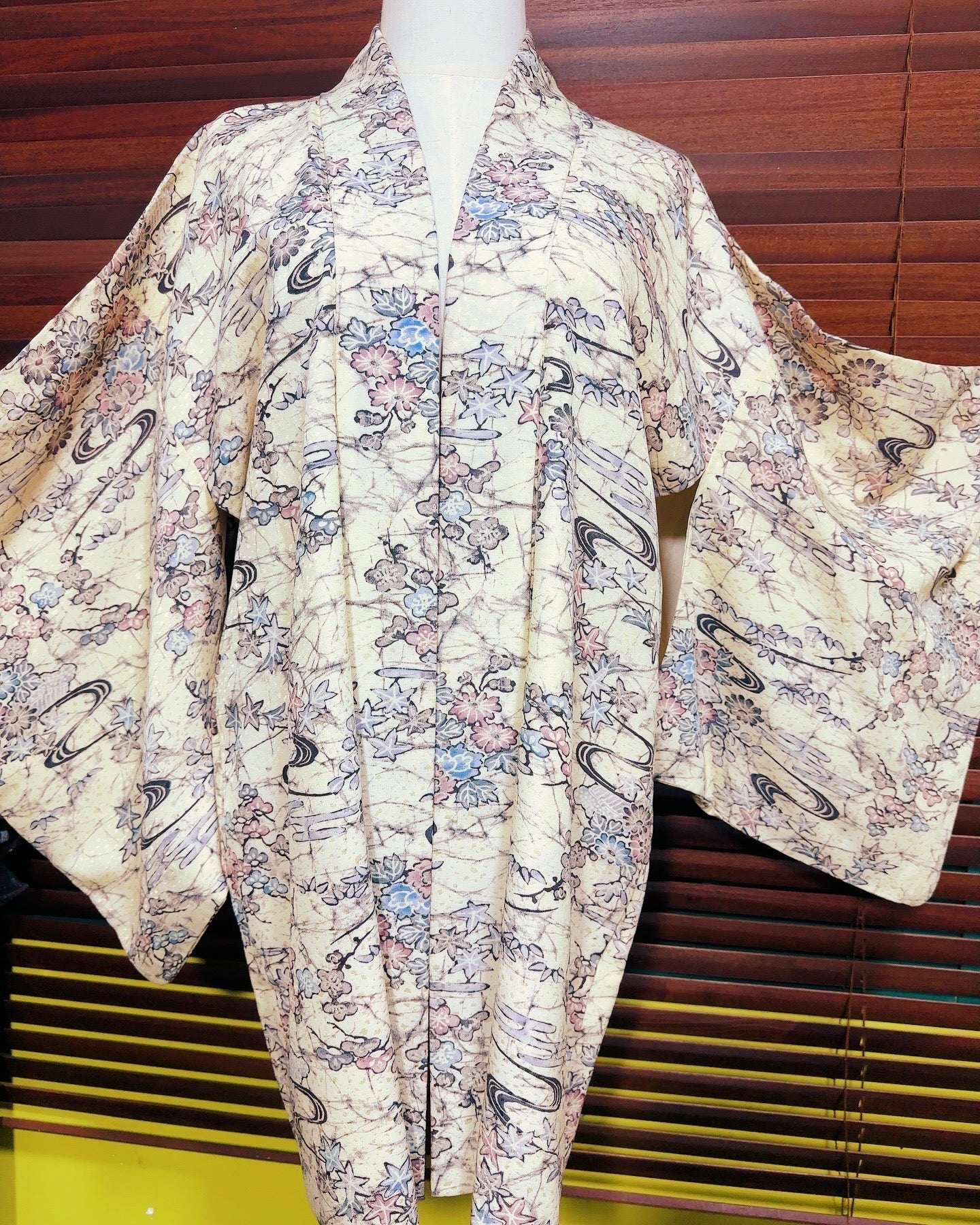🇯🇵JAPAN Vintage ♡ Clothes (Haori/Kimono/Yukata)｜ 🇯🇵Japanese Vintage ♡ Clothes (👘Haori/Kimono/Yukata)｜🔎 ss-vin050